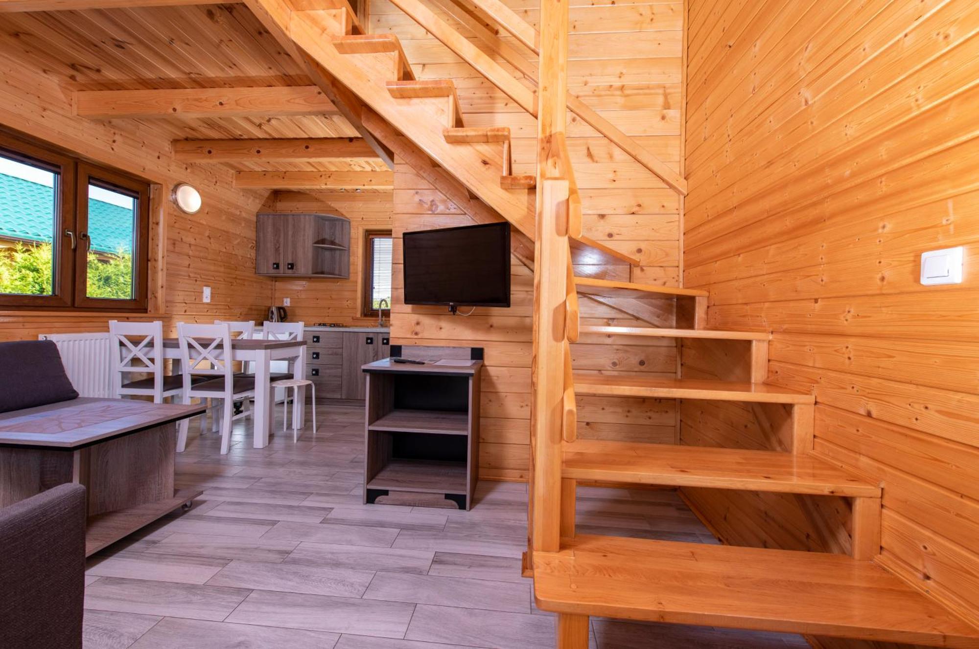 Domki, Apartamenty I Restauracja Wloczega Гонски Экстерьер фото