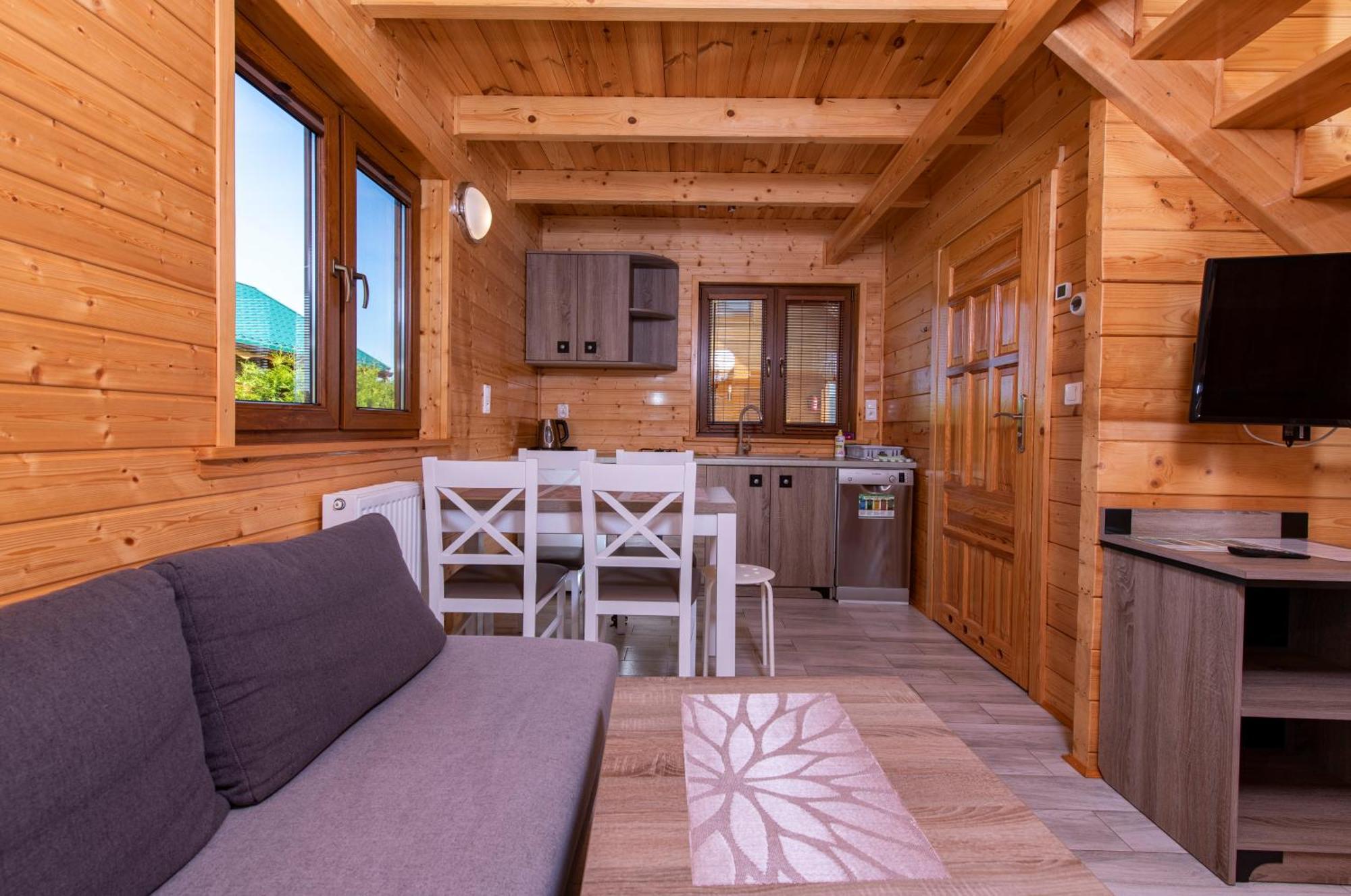 Domki, Apartamenty I Restauracja Wloczega Гонски Экстерьер фото
